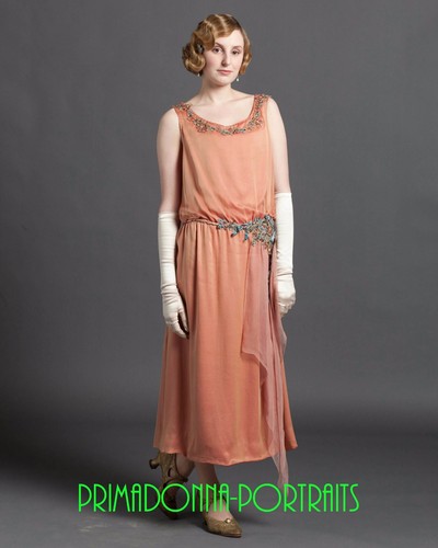 Laura carmichael 8x10 lab - laura,