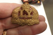 MILITARY BADGE LEICESTERSHIRE