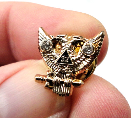 Crystal pre owned freemason - pre-owned,