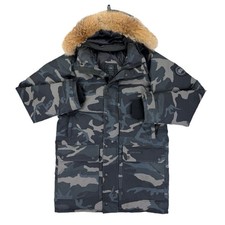 • Canada Goose Men’s Black