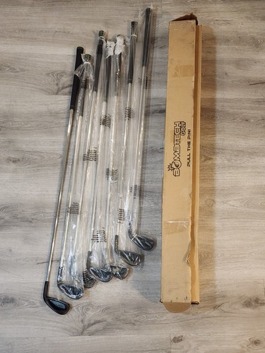 Right handed golf - right-handed, clubs.