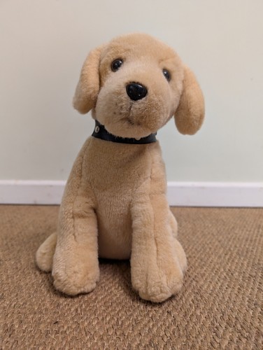 Large sitting yellow - large,