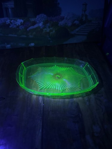 Vintage green uranium - , glass
