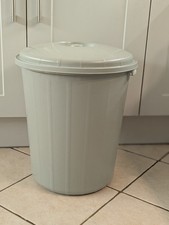 50L Dustbin with Lid Pet Food