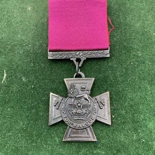 Victoria cross medal ribbon - victoria,
