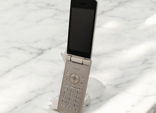 Sharp AQUOS SH-02L Keitai Flip