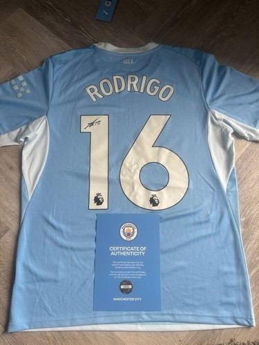 Manchester city rodrigo - manchester, 16