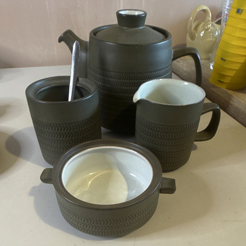 Denby chevron olive green - chevron,