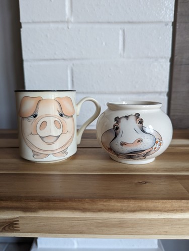 Arthur wood pig - wood, mug
