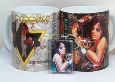 ALICE COOPER - 2 x 11oz MUGS (100% dishwasher) 1970's  + FREE KEYRING
