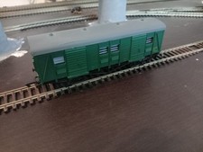 Hornby Or Lima OO Gauge  southern Green Horsebox Vg Condition No Box