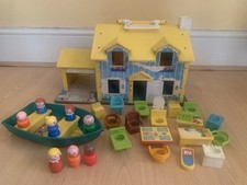 Fisher Price House with Furniture Boat & Little People Figures x 8 