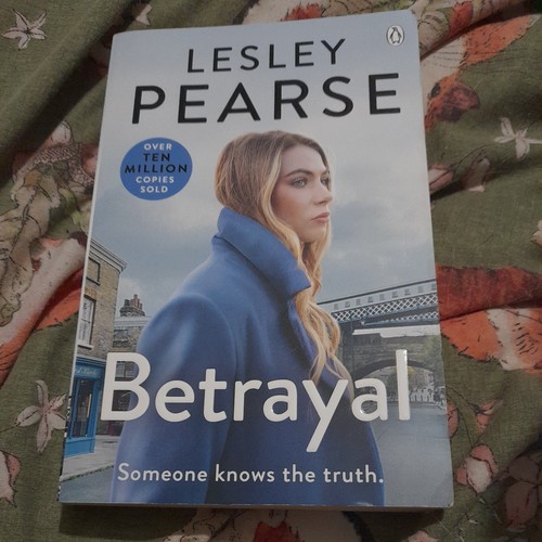 Betrayal lesley pearse - lesley,