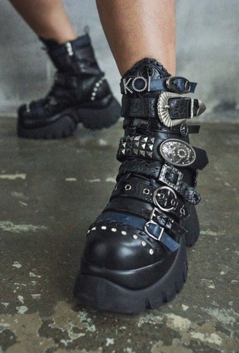 Koi enchained belt monster - enchained,