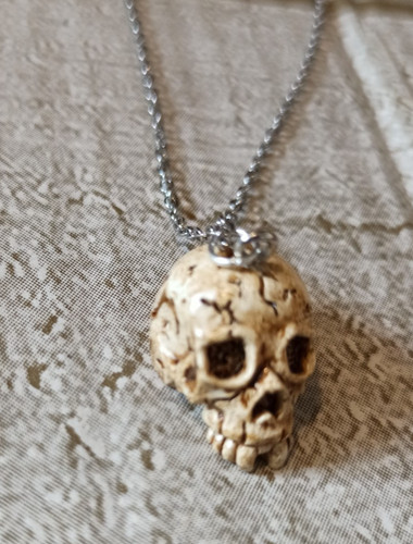 Skull necklace resin - necklace,