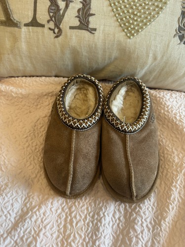 Children slip uggs size - children’s, on