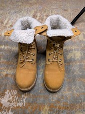 Timberland Womens Boots Size 4 Teddy Fleece Water Proof Fold down boots