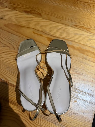 Heels size worn - size, once
