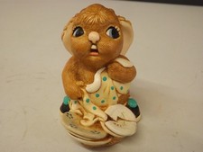 Vintage Pendelfin Rabbit Figurine Figure Hand Painted Stonecraft Butterfingers