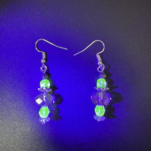 Vaseline uranium glass - glass, beaded