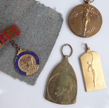 Belgian WW1 medal collection Bronze Commemorative Service & gilt Victory medals
