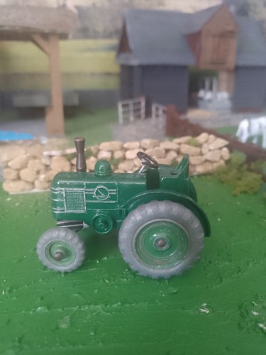 Dinky 301 field marshall - field,