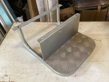 Universal Manual Cab/Rear Motorhome Fixed Single Step