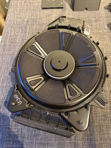 Volvo xc90 subwoofer 31456258 - subwoofer,