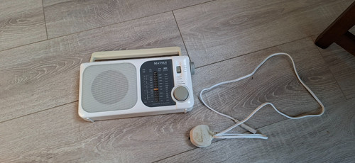 Matsui r400 portable - portable, radio