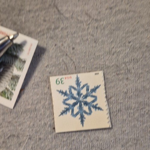 Used stamp snowflake - us,