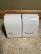 VINTAGE SALT & PEPPER SHAKER