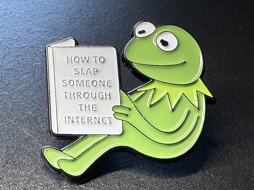 Kermit the frog enamel - frog, pin