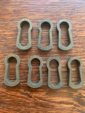 antique brass keyhole inserts x 7 26 mm