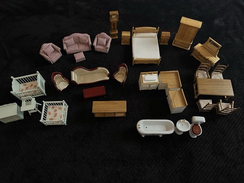 Mixed vintage dollhouse - vintage,