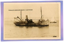 1910c FISHING TRAWLER STEAM BOAT SHIP FLEETWOOD LANCASHIRE RP PHOTO POSTCARD 