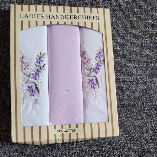 Vintage set embroidered - vintage,