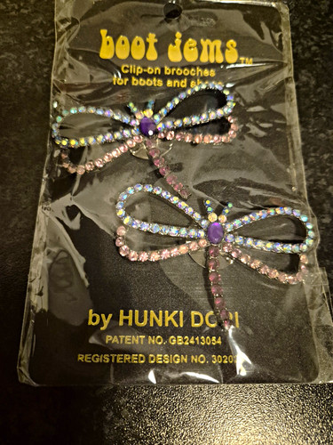 Hunki dori clip brooch - hunki, clip-on