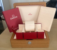 OMEGA SEAMASTER DIVER 300M 2022 WATCH BOX SET W/ RETRACTABLE TRAVEL POUCH- MP634