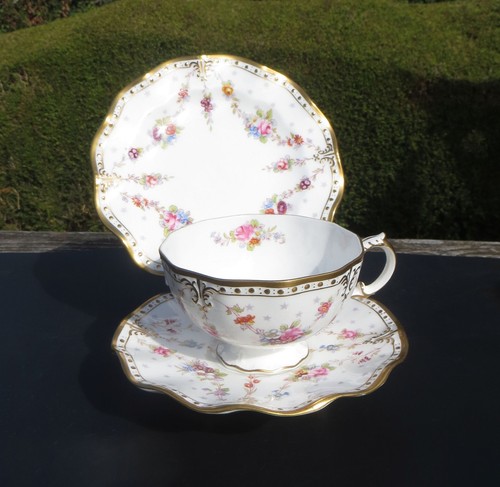 Royal crown derby - crown, antoinette