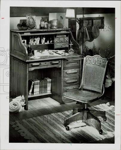 1983 press photo - 1983, top