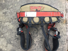 Komet Miller Butterfly 2 Tree