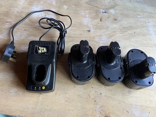 Jcb charger three batteries - jcb, &