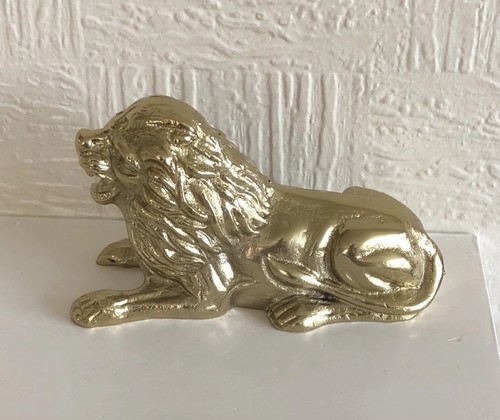Lion metal ornament gold - metal,
