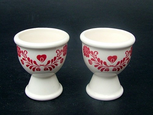 Two portmeirion red hearts - portmeirion, jan