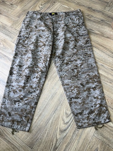 Desert digital camouflage - digital,