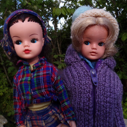 Lovely vintage sindy dolls - dolls,