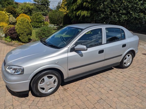 Vauxhall astra mk4 16v - astra, auto