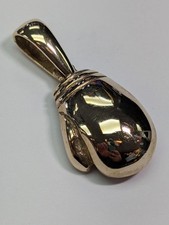 9CT SOLID GOLD BOXING GLOVE