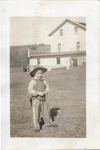 Antique photos boys wearing - 3,