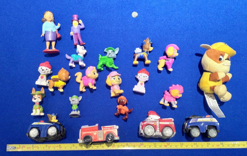 Paw patrol toys - bundle, 20